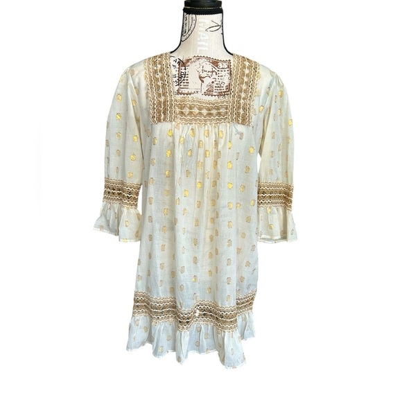 Nation AK Outfits NWT Cream and Gold Top with Crochet size small - Picture 1 of 9